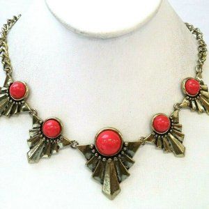 vintage red cab metal triangle  20 inch necklace chain